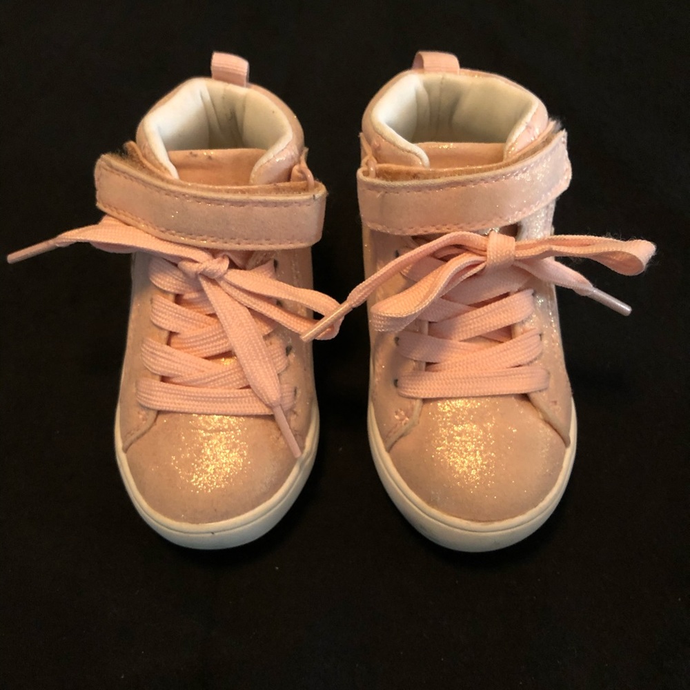 Carter’s Toddler girl shoes Size 5 - Pink & Gold